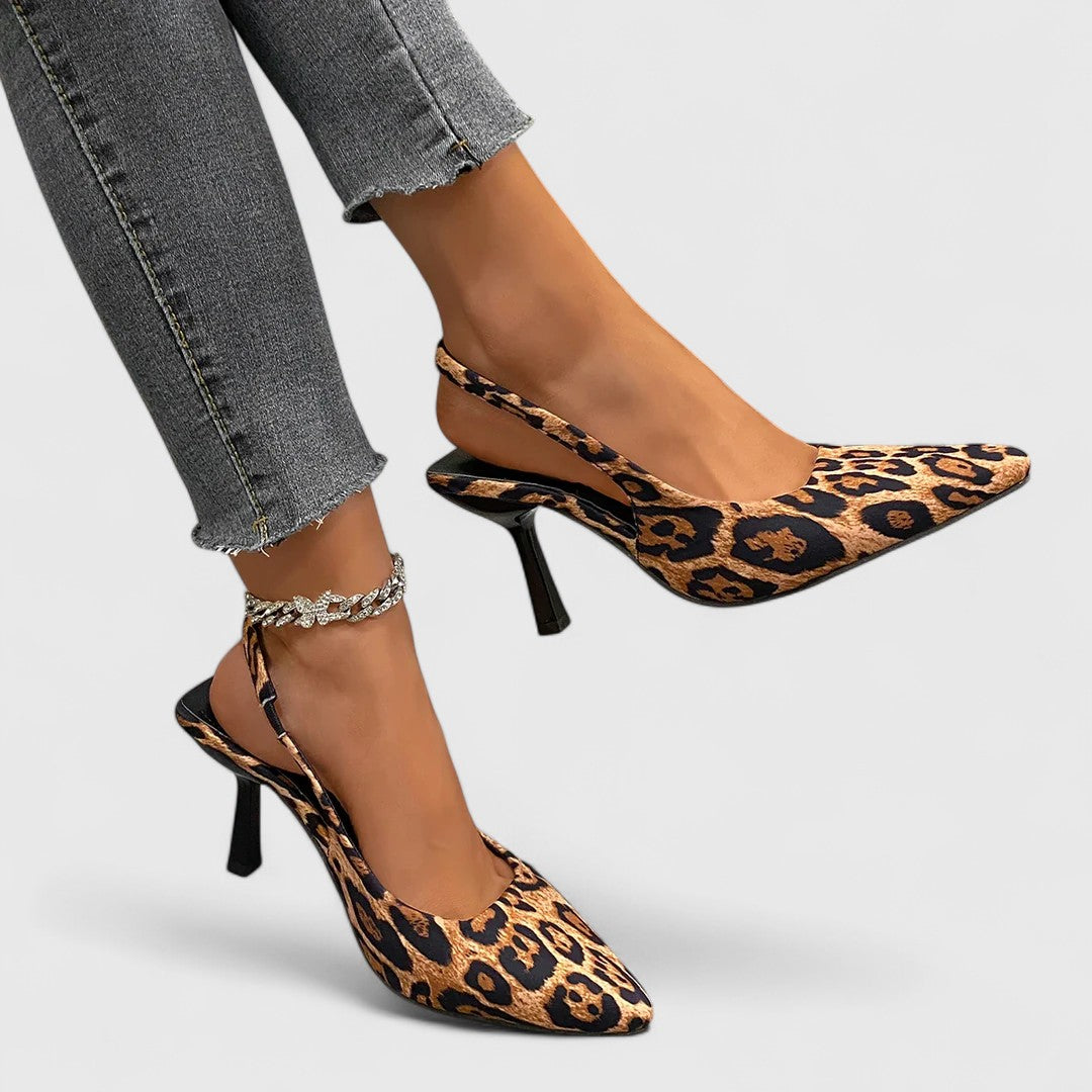 נעלי עקב עם בוהן מחודדת לקיץ